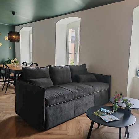 L'Oiseau Vert Montbéliard Eksteriør billede